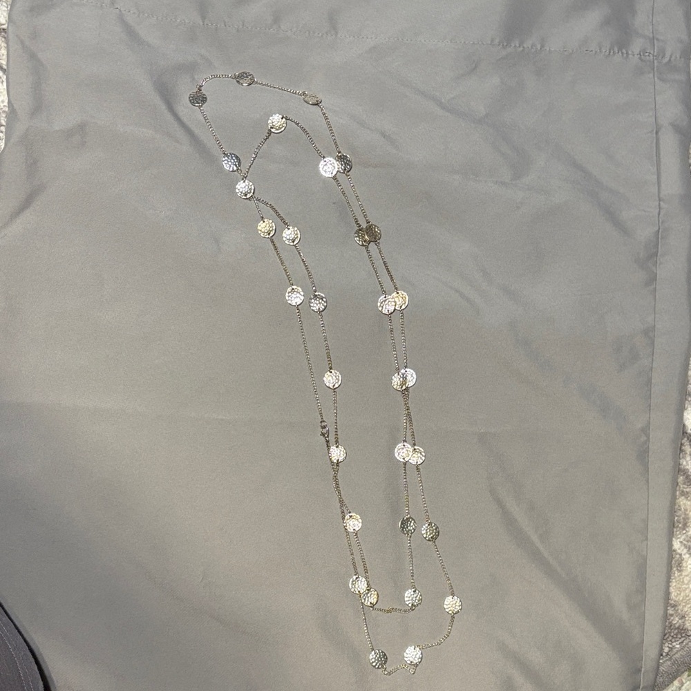 ☃️ NEW LOWER PRICE ☃️ ~ Silver Necklace